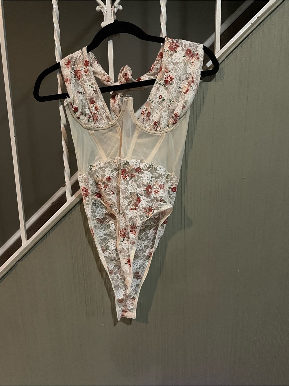 Women's White Floral Sheer Stretch Lace One-Piece Bodysuit - Size L